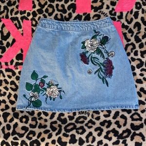 SOLD h&m denim embroidered skirt coachella